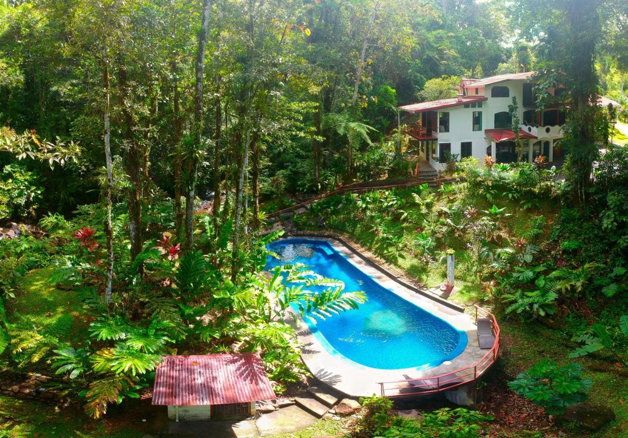 Agua Hotel